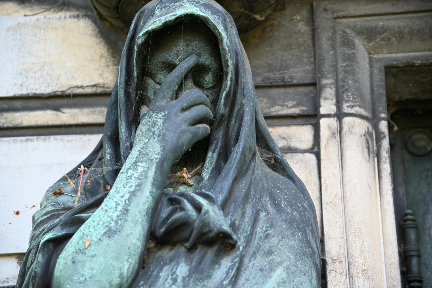 crying statue